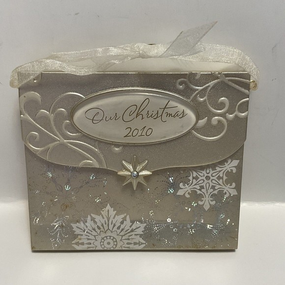 2010 Hallmark ~ Christmas Memory Keeper ~ Keep Hopes & Wishes Securely Inside - Picture 2 of 5
